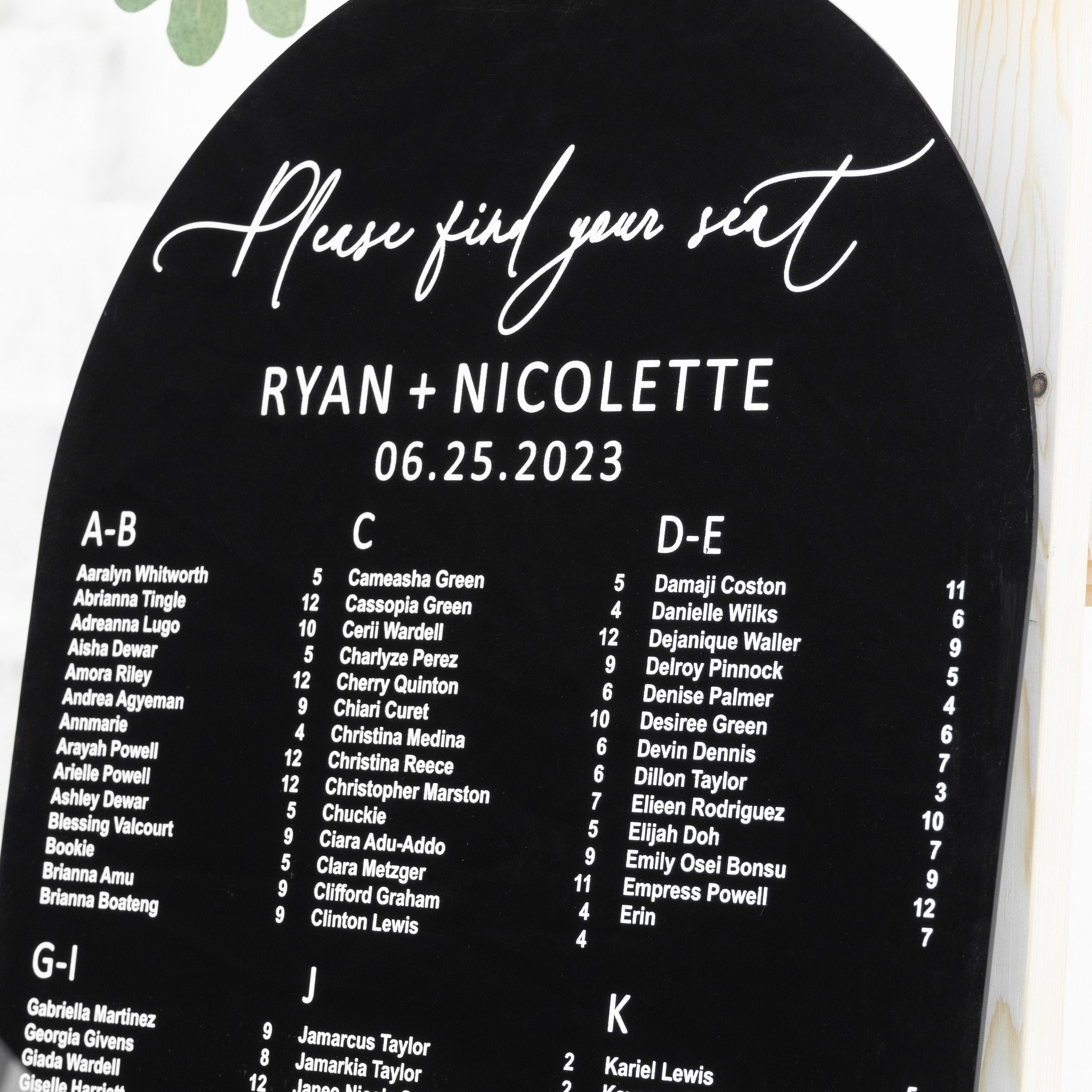 Black Acrylic Seating Chart, Arched Wedding seating chart, wedding seating sign, Please Be Seated Wedding Sign, Wedding Guests Plan