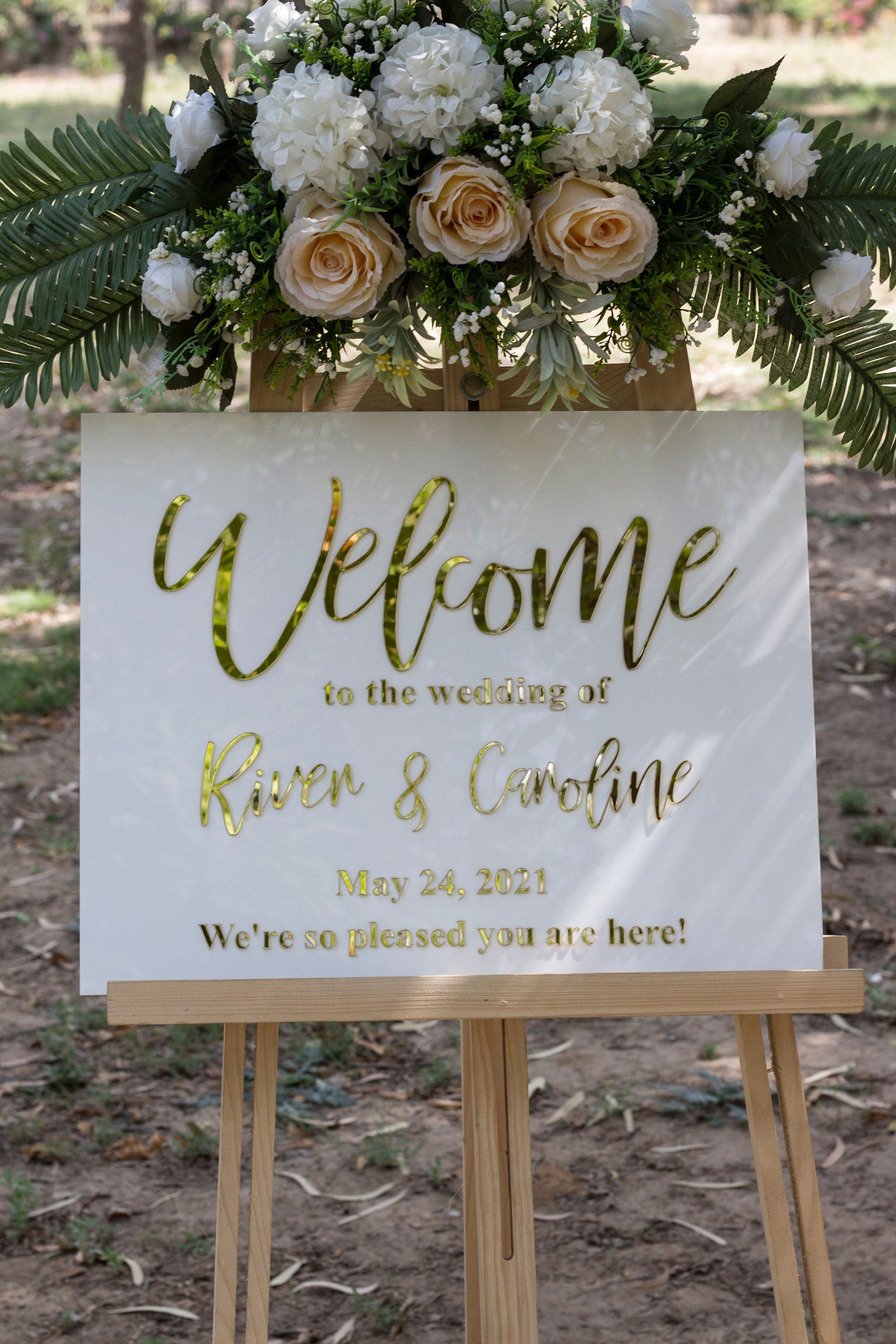 Acrylic Last Name Wedding Sign