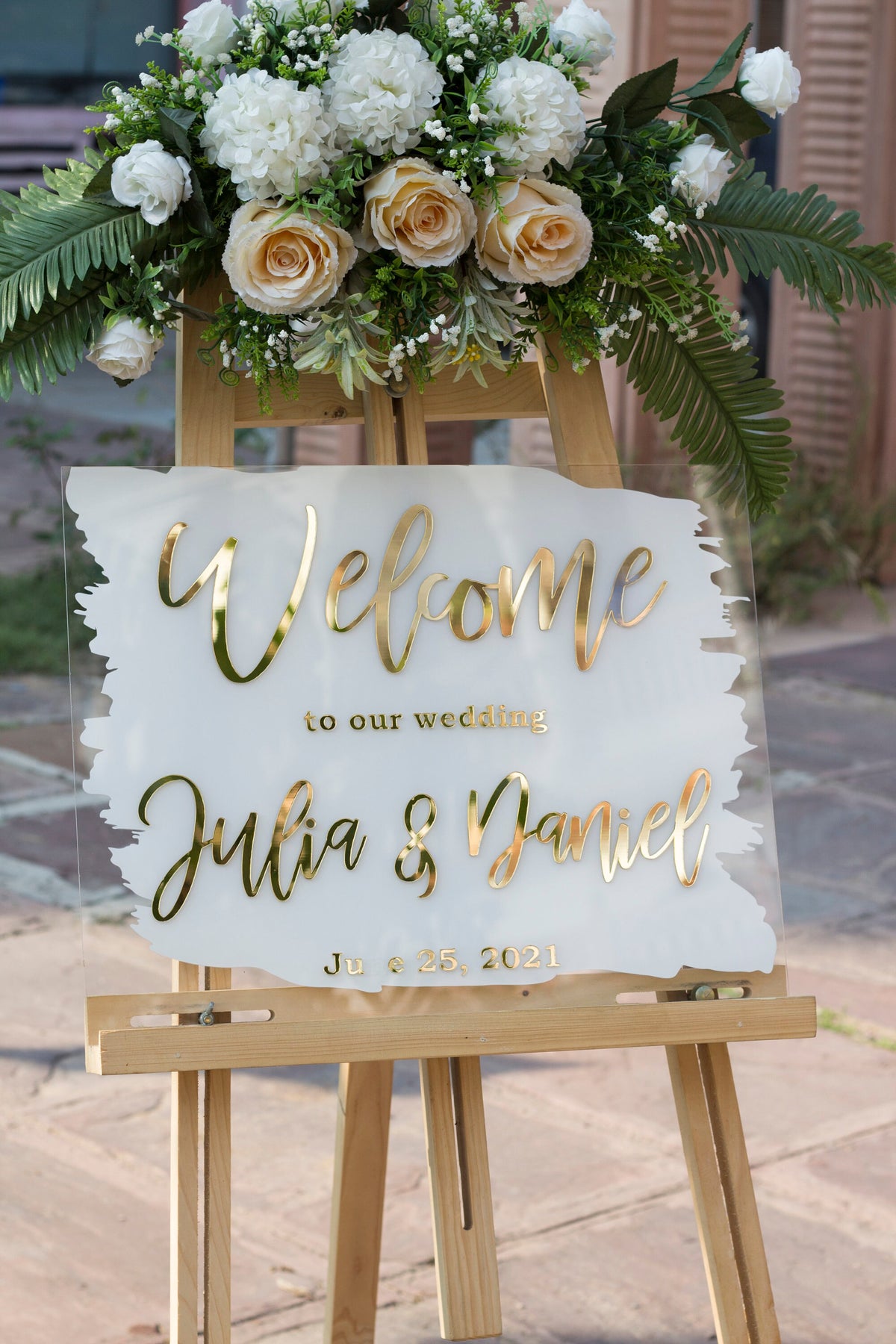 Personalized painted back Welcome Sign