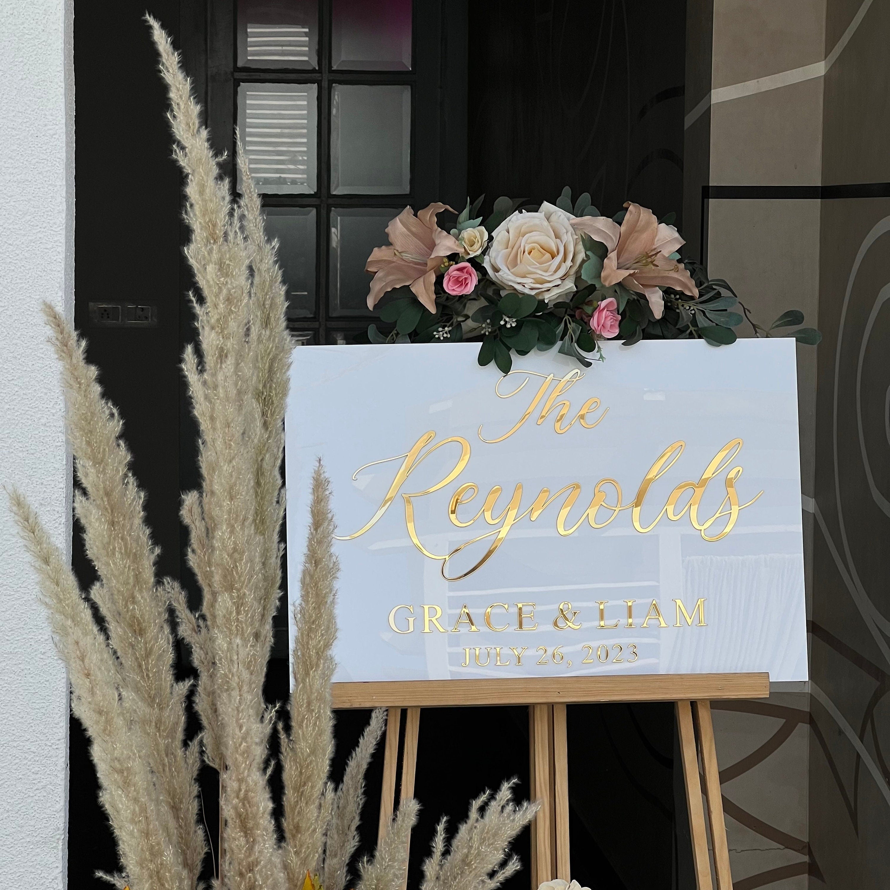 Last Name Welcome Sign